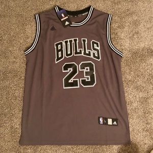 Adidas Michael Jordan Bulls Jersey - MENS